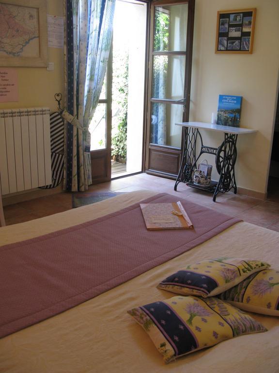 L'Oustaou B&B Piscine & Spa Besse-sur-Issole Pokój zdjęcie