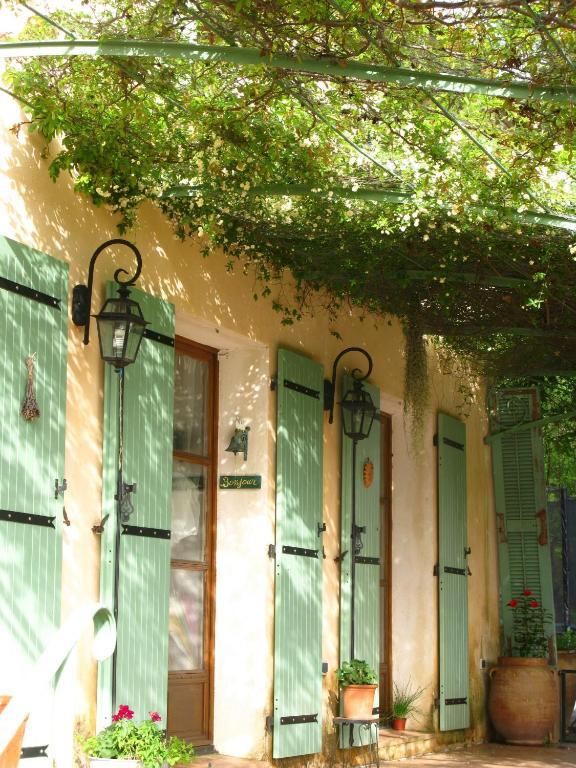 L'Oustaou B&B Piscine & Spa Besse-sur-Issole Zewnętrze zdjęcie