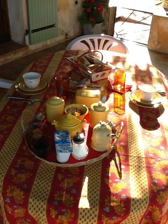 L'Oustaou B&B Piscine & Spa Besse-sur-Issole Zewnętrze zdjęcie
