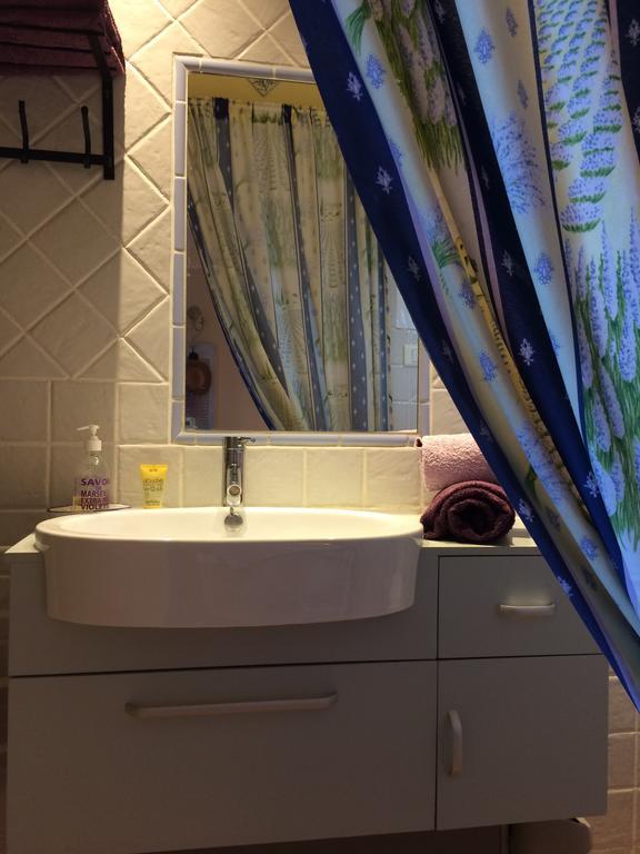 L'Oustaou B&B Piscine & Spa Besse-sur-Issole Zewnętrze zdjęcie